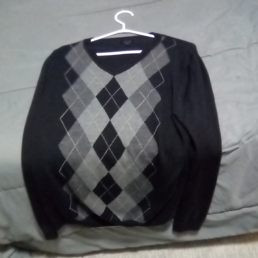 Men's sweater